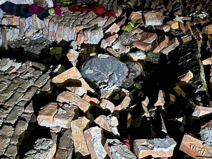 हावाहुरी सहित आएको पानीले घर भत्कदा एकको मृत्यु