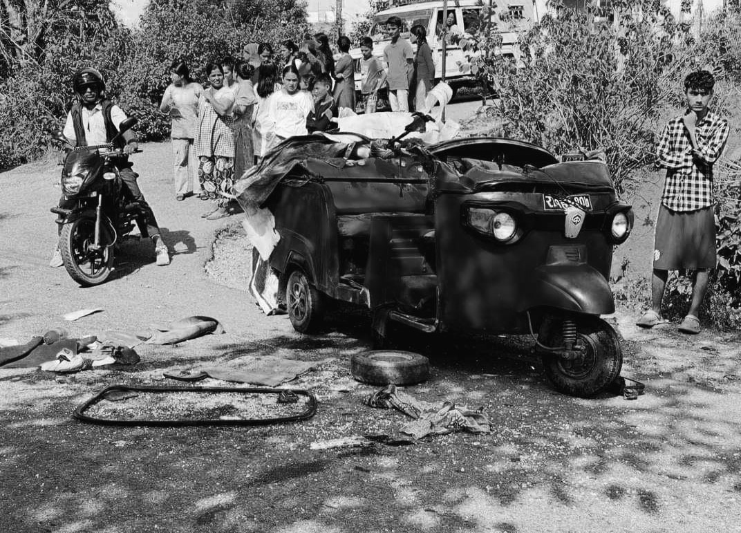 बसले अटोलाई ठक्कर दिदा पाँच जना घाइते