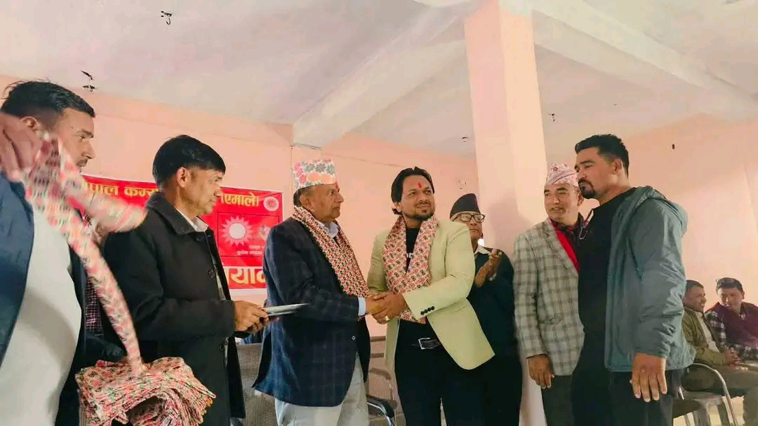 स्वतन्त्र उम्मेदवार भरत दर्नालसहित युवा नेता लिला विक एमाले प्रवेश