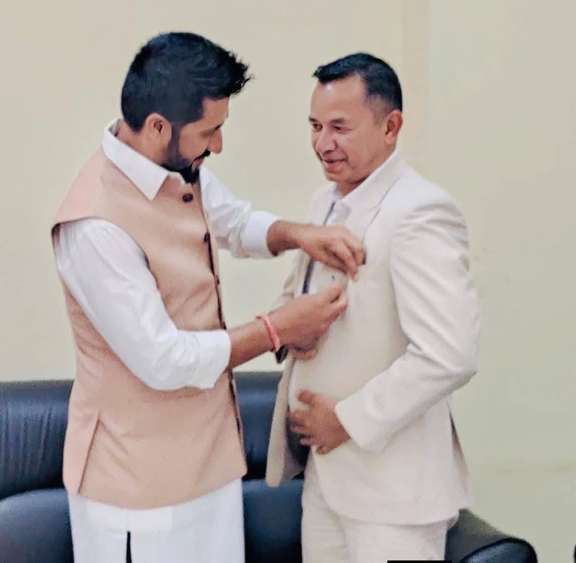 नेपाली कांग्रेस मा सक्रिय रहेका बिमल रिजाल रास्वपामा प्रवेश