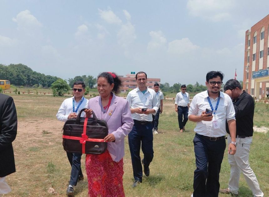 तुलसीपुर उपमहानगरको बजेटः करार कर्मचारीको तलब बृद्धि, कर्मचारीले स्वैच्छिक अवकास पाउने