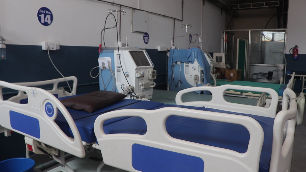 राप्ती स्वास्थ्य विज्ञान प्रतिष्ठानमा  मेसिनहरू बनेपछि  विरामहरू थप लाभान्वित