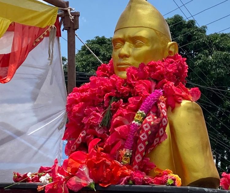 स्वर्गीय घिमिरेको शालिक अनावरण